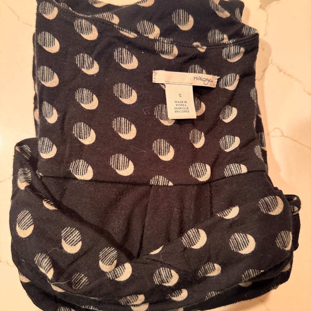 Dark Navy with Clay/Bluish-Gray Patterned  Women's Sleeveless Blouse Top - Picture 4 of 4